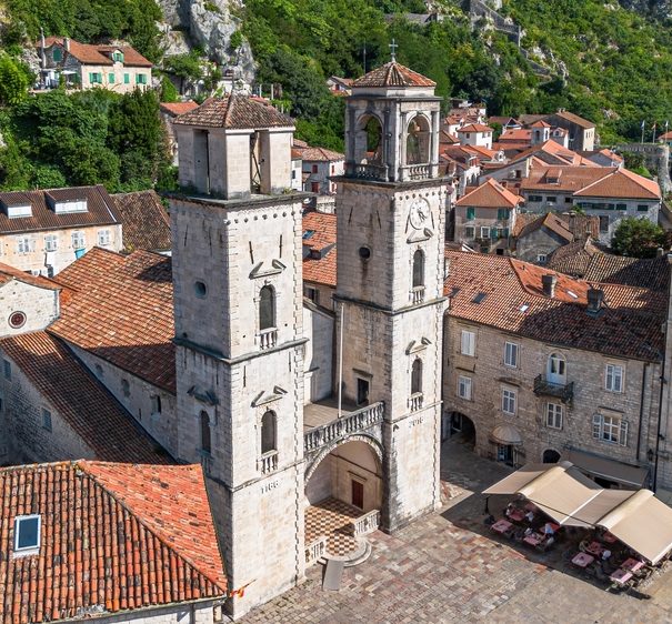 Blick auf die Kathedrale des Heiligen Tryphon