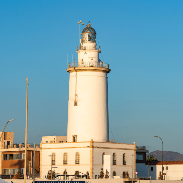 Der historische Leuchtturm La Farola