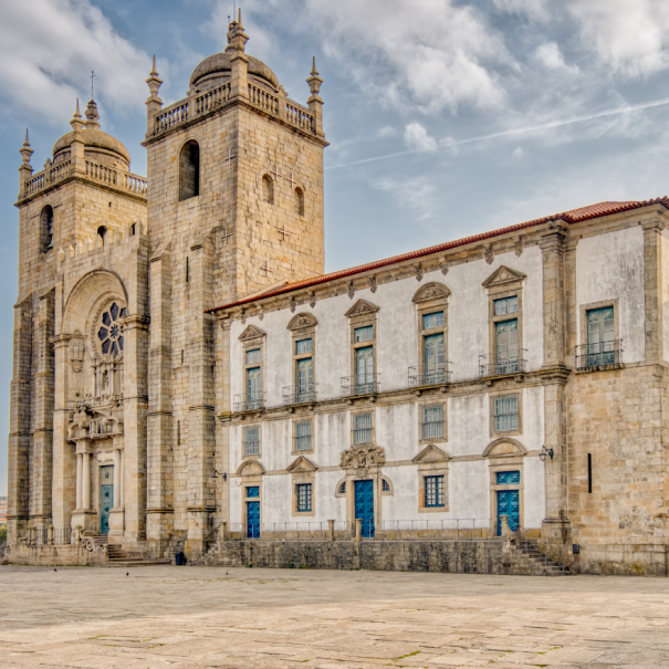 Blick auf die Kathedrale von Porto